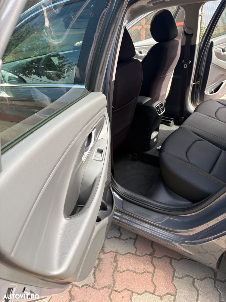 Hyundai i30 1.5 96CP M/T Highway - 29