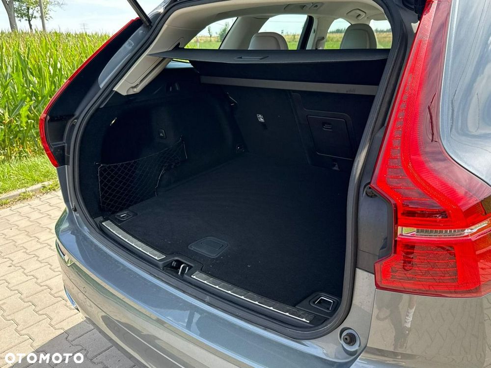 Volvo XC 60 B5 D AWD Geartronic Inscription - 21
