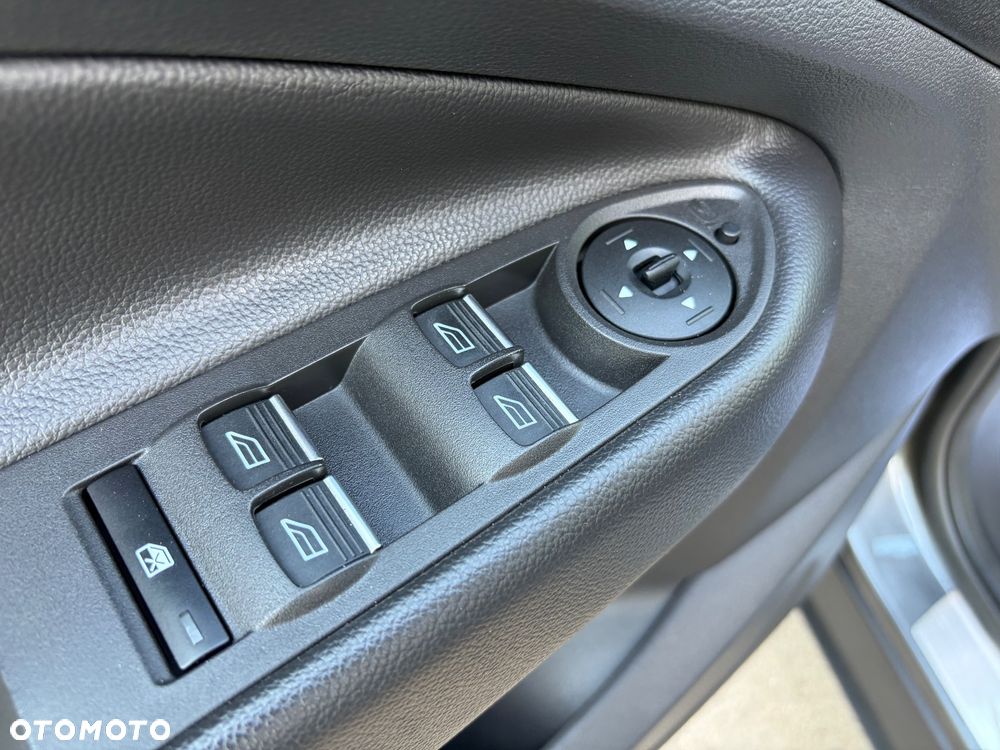 Ford Kuga - 20