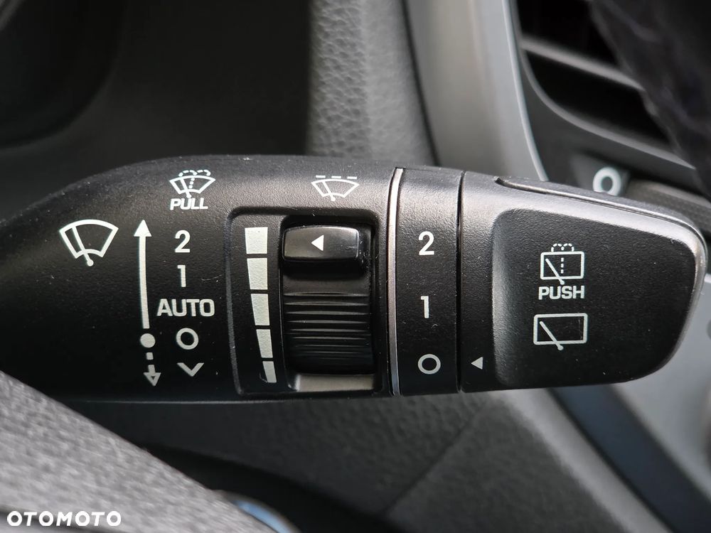 Hyundai Tucson 2.0 CRDI BlueDrive Style 2WD - 18