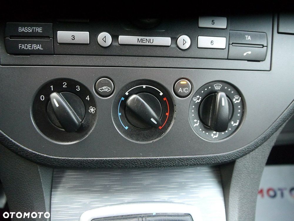 Ford C-MAX 1.8 Ambiente - 19
