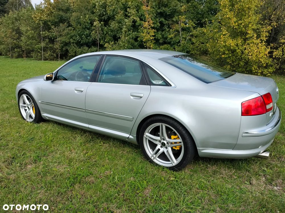 Audi A8 4.2 Quattro - 3