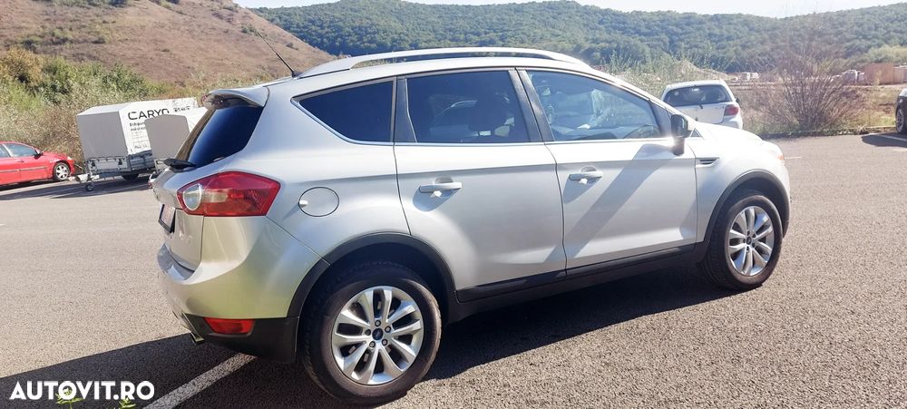 Ford Kuga 2.0 TDCi 4x4 Titanium - 16