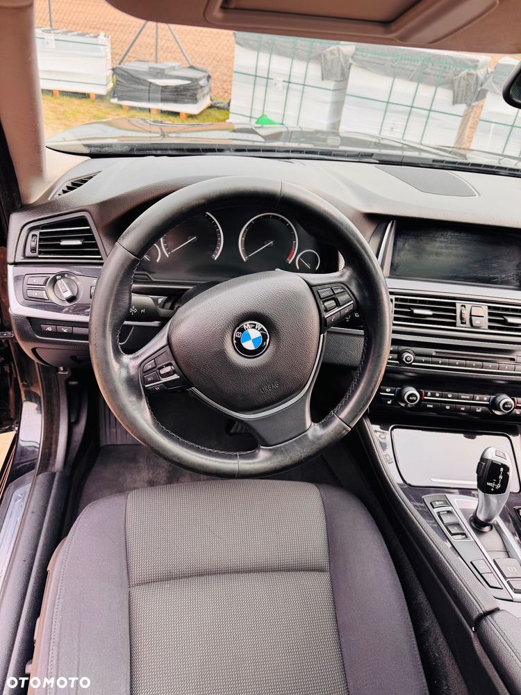 BMW Seria 5 520d xDrive Luxury Line - 9