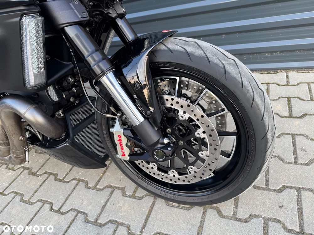Ducati Diavel - 19