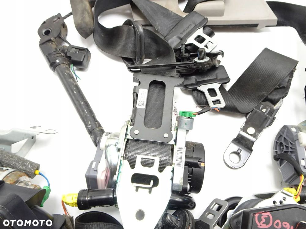 poduszki pasy kpl. volvo s60 v60 10-18r., - 4