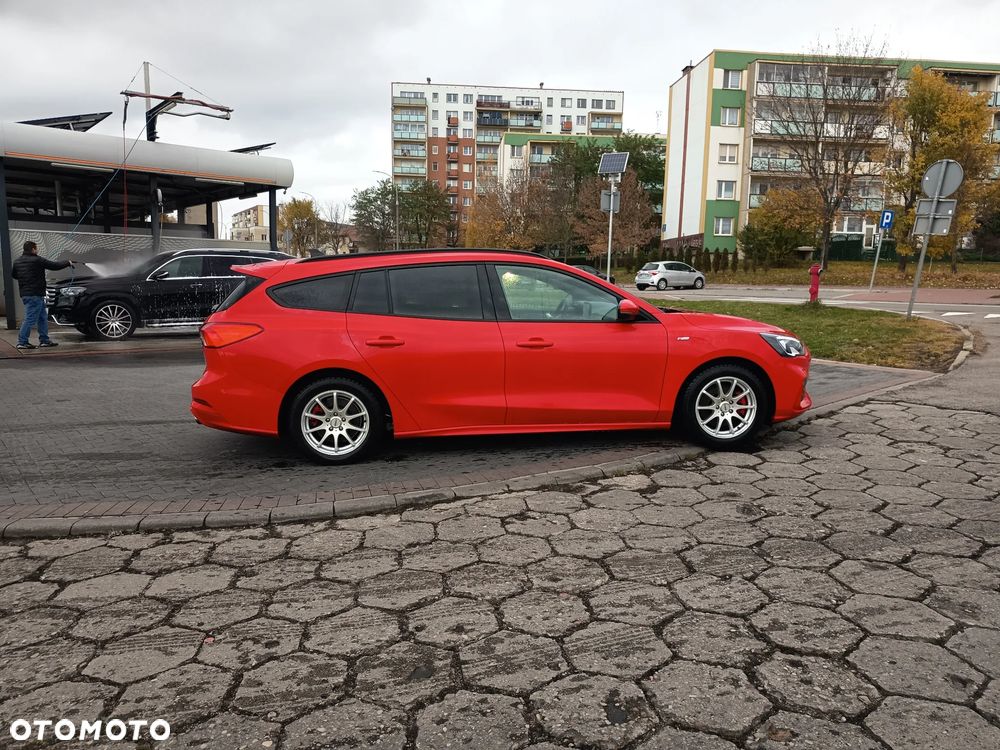 Ford Focus 1.0 EcoBoost mHEV ST-Line - 12