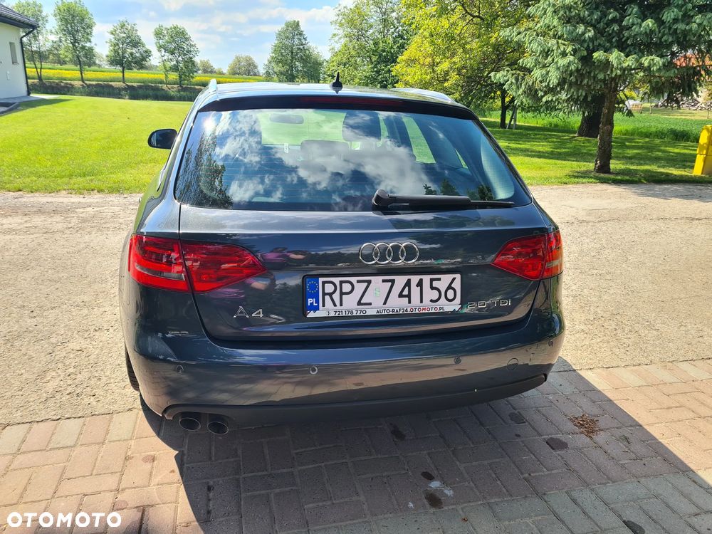 Audi A4 Allroad - 16