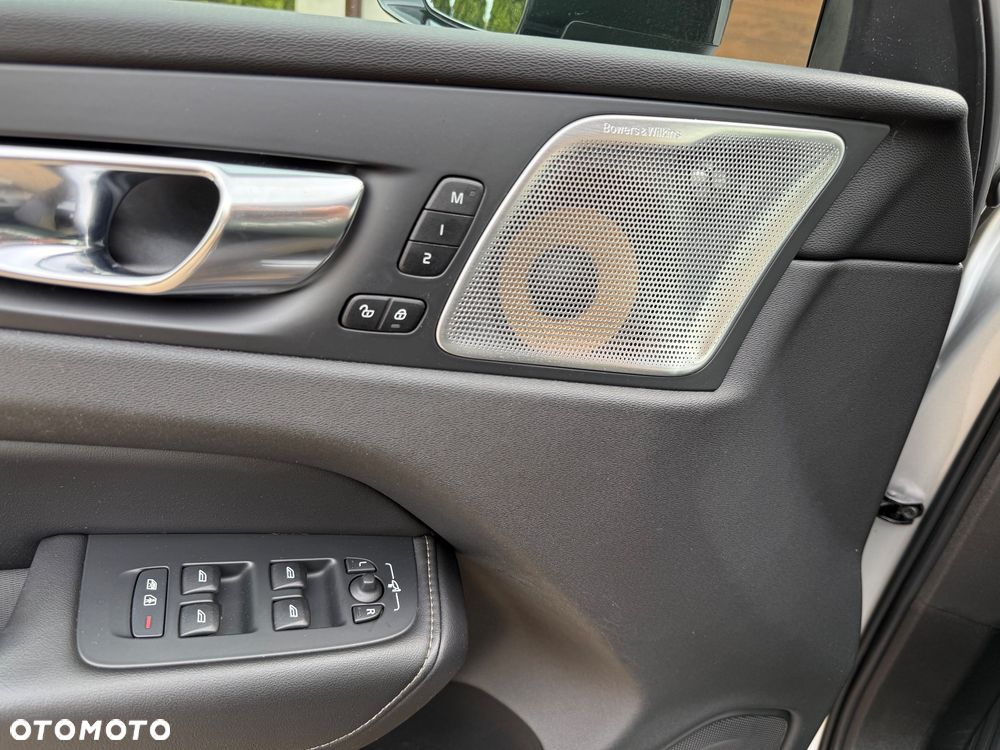 Volvo XC 60 B5 D AWD Geartronic RDesign - 31