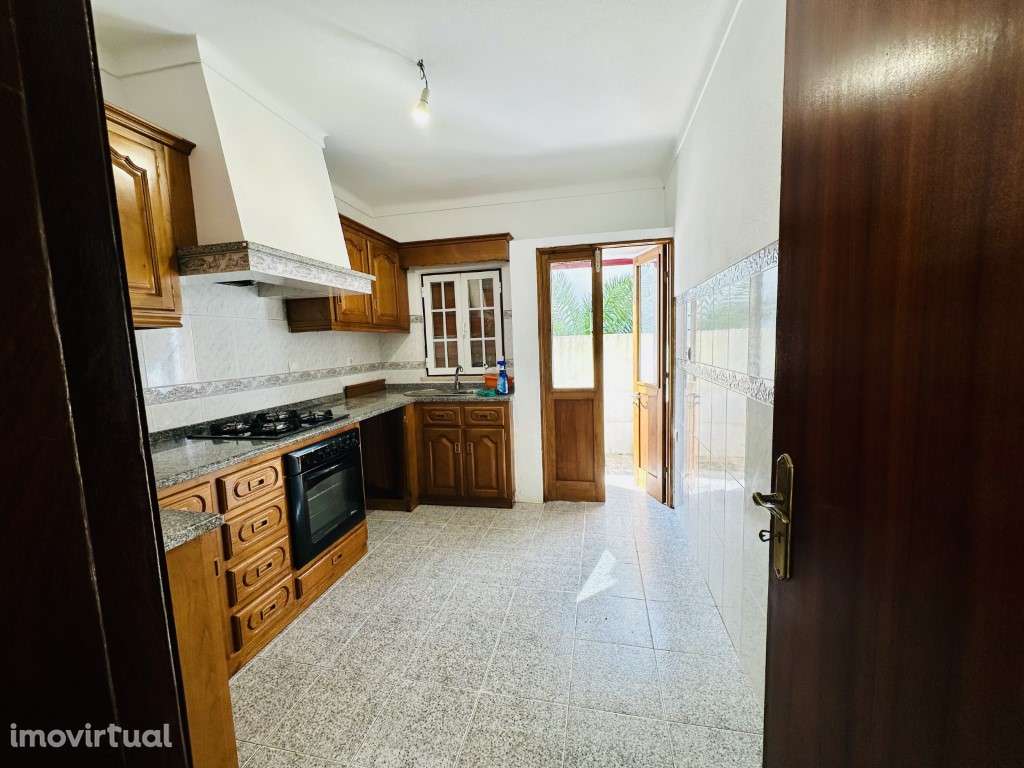 Moradia tipologia T3 - Grande imagem: 5/28