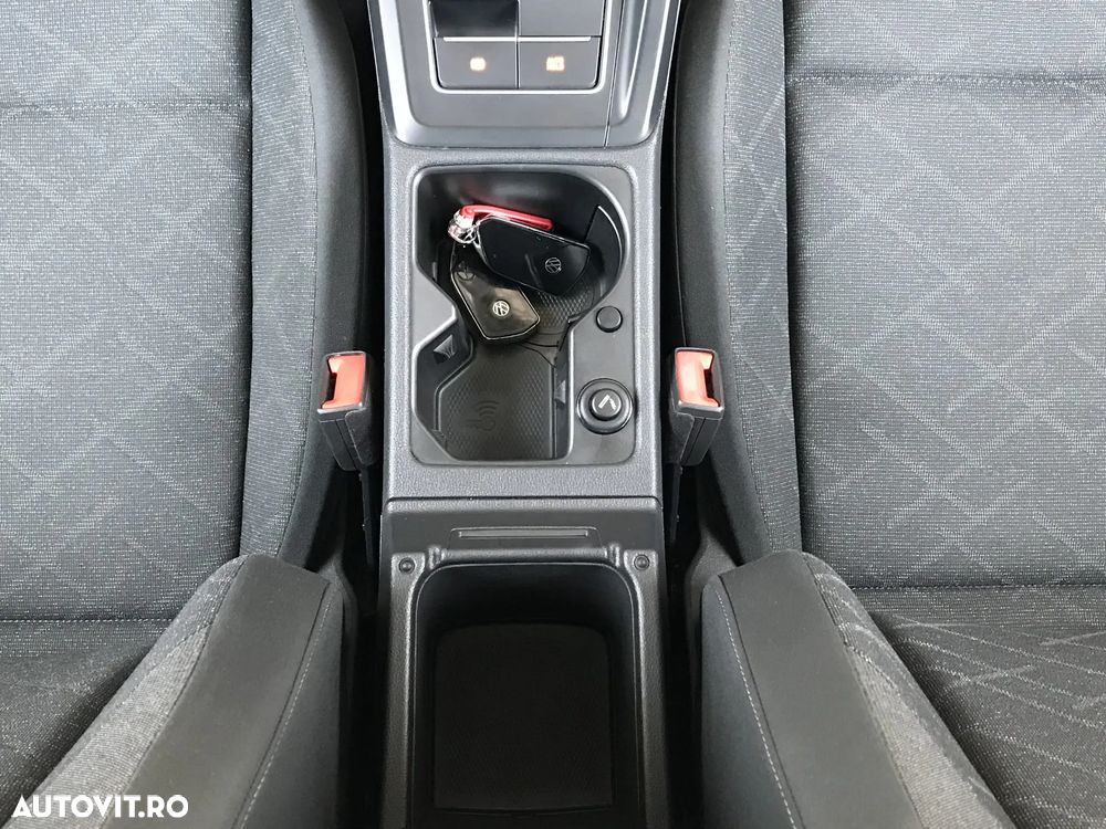Volkswagen Golf 2.0 TDI 116CP Life - 37