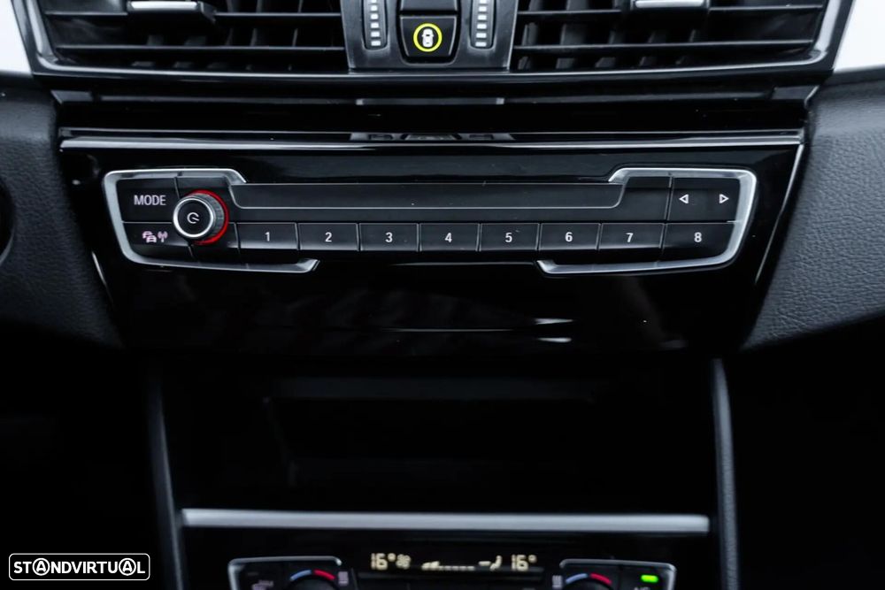 BMW 225xe Active Tourer Advantage - 25