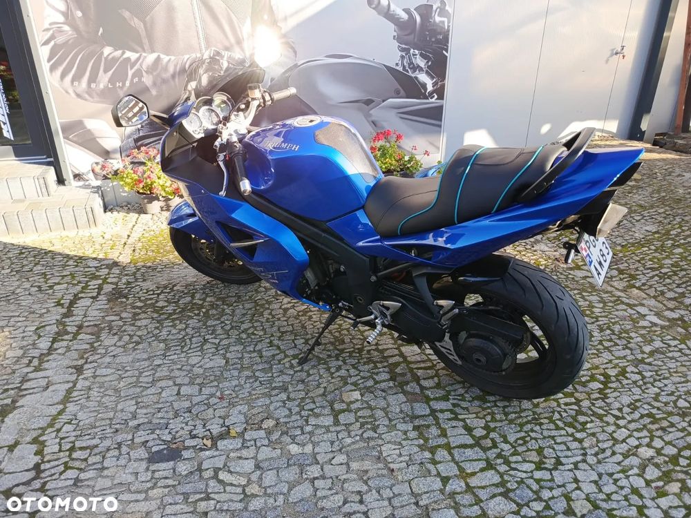 Triumph Sprint - 10