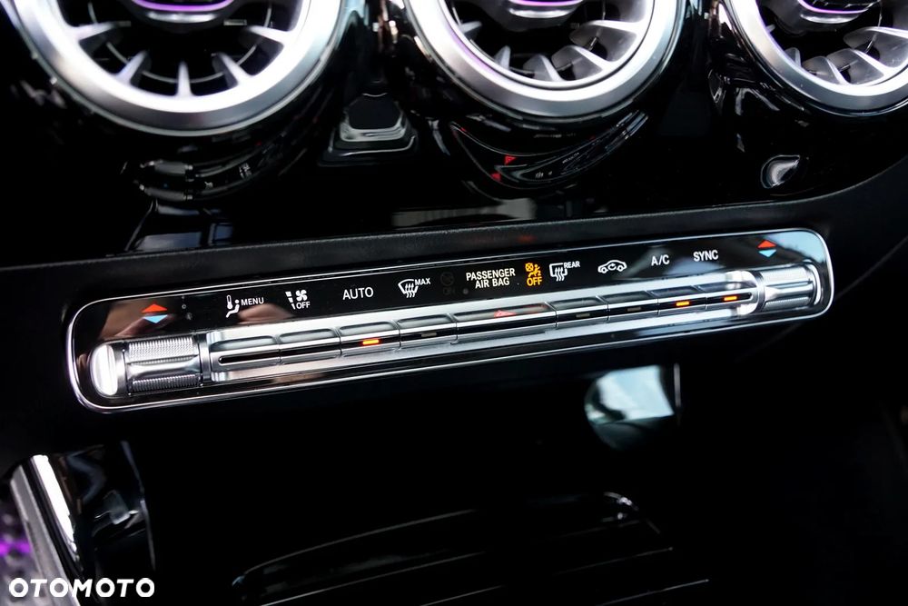 Mercedes-Benz Klasa A 200 AMG Line 7G-DCT - 17