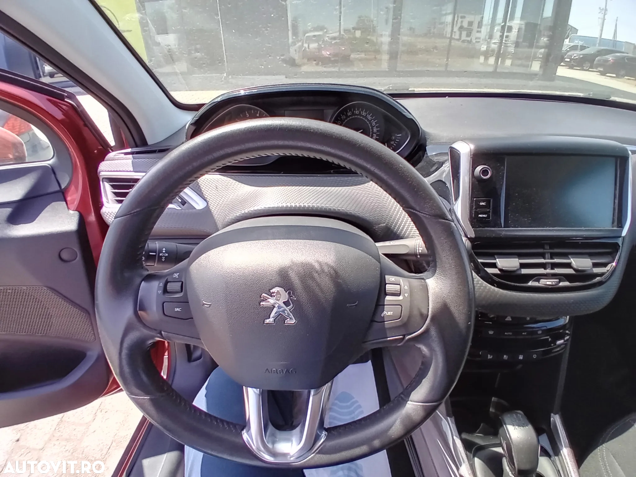 Peugeot 2008 1.2 PureTech Turbo Active - 12
