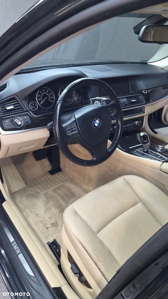 BMW Seria 5 535i Sport-Aut - 19