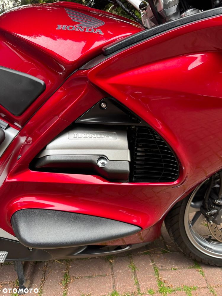 Honda ST - 5