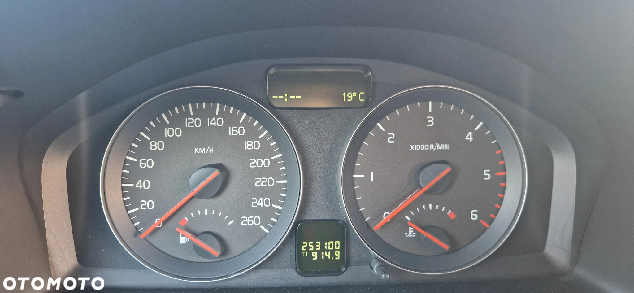 Volvo S40 1.6D - 25