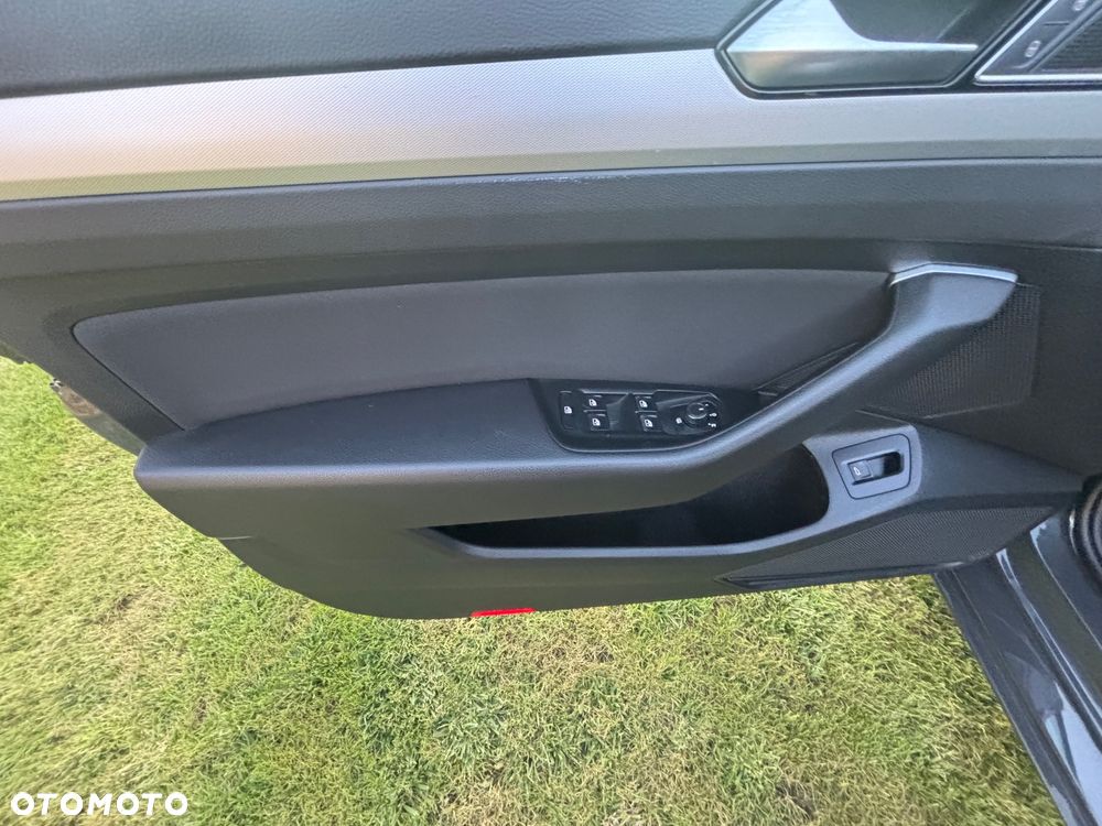 Volkswagen Passat 2.0 TDI BMT Comfortline - 13