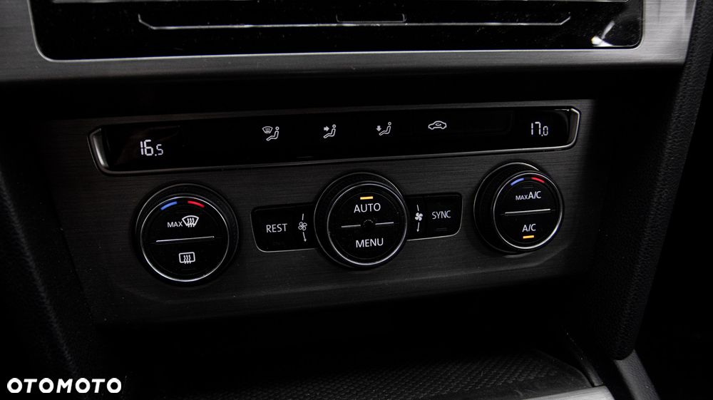 Volkswagen Passat 1.5 TSI EVO Essence DSG - 18