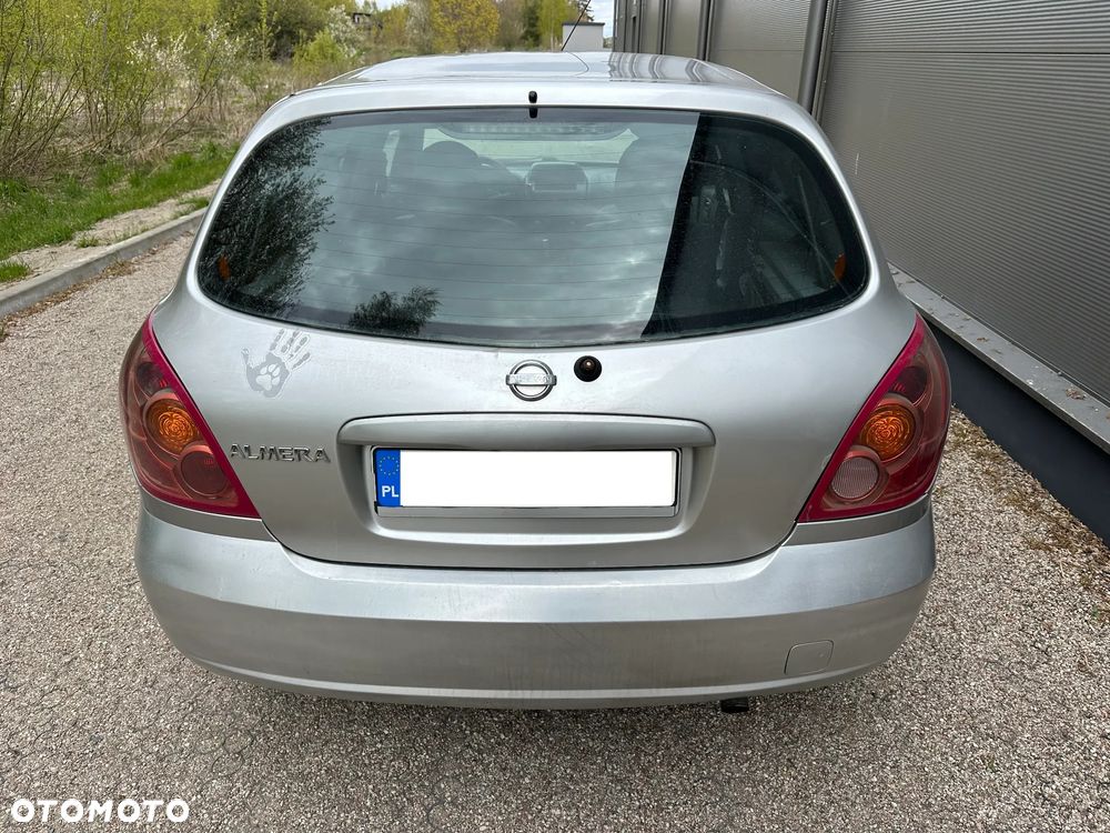 Nissan Almera - 4