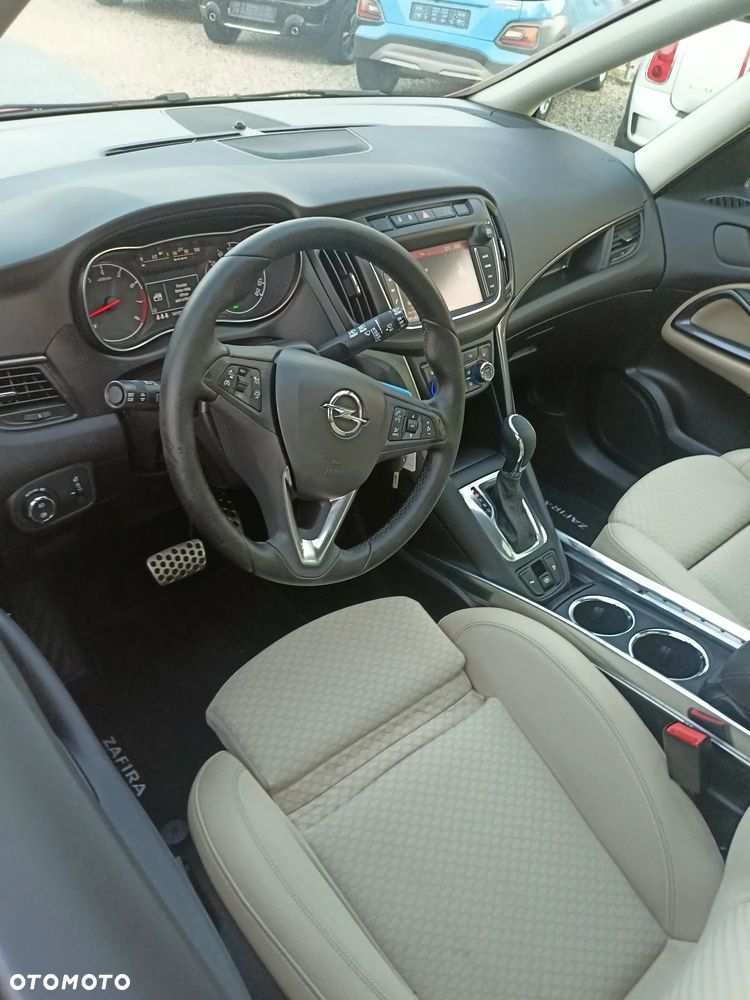 Opel Zafira - 32