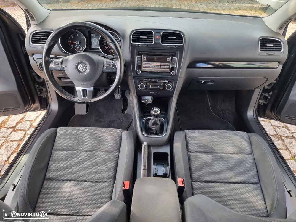 VW Golf 1.6 TDi Confortline - 8
