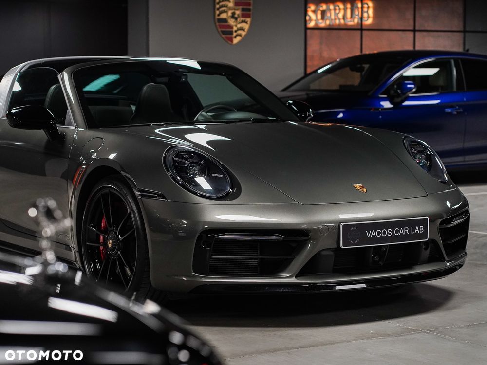 Porsche 911 Targa 4 GTS - 14