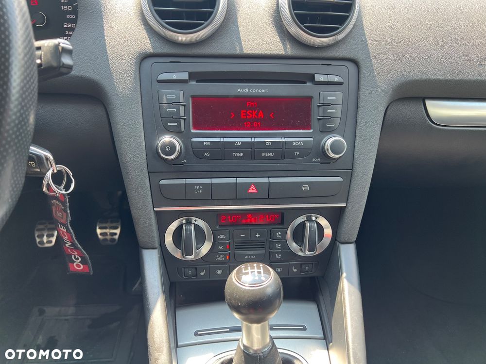 Audi A3 Sportback 1.8 TFSI Ambition - 24