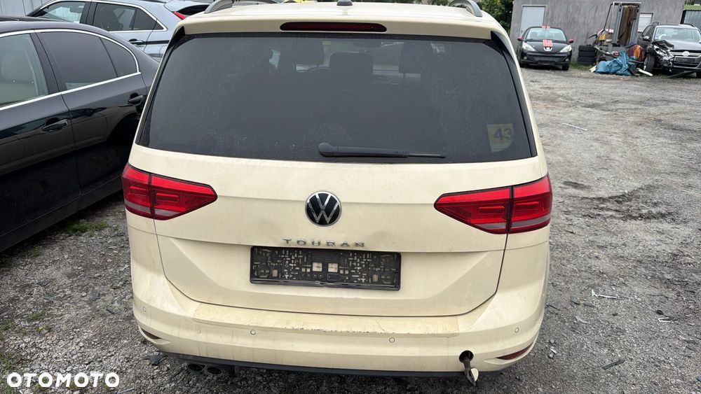 Volkswagen Touran 2.0 TDI BMT Active DSG - 8