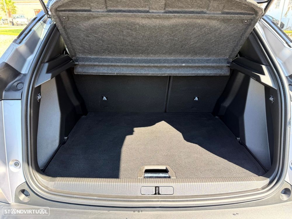 Peugeot 2008 1.5 BlueHDi GT - 40