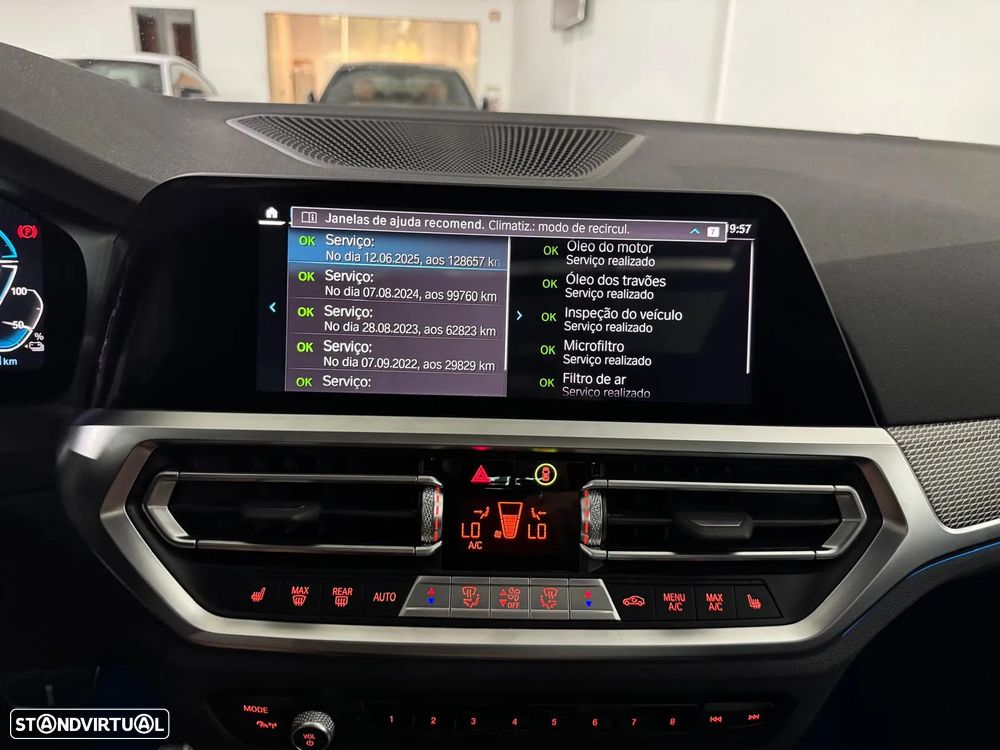 BMW 330 e Touring Pack M Auto - 24