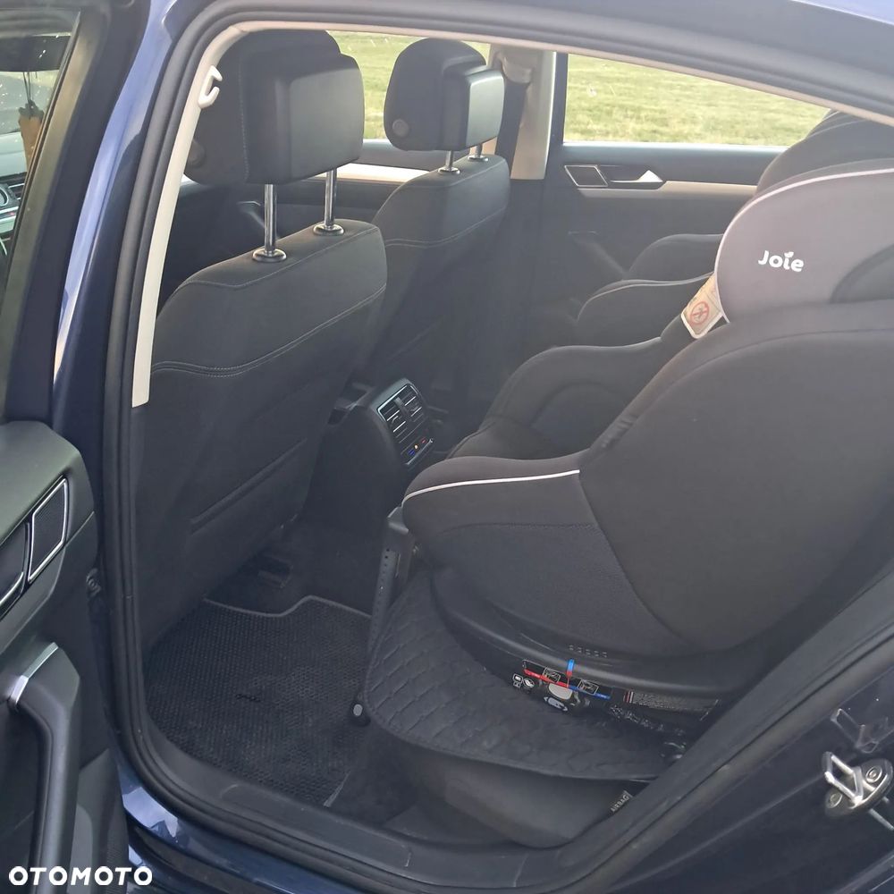 Volkswagen Passat 1.8 TSI BMT Comfortline - 15