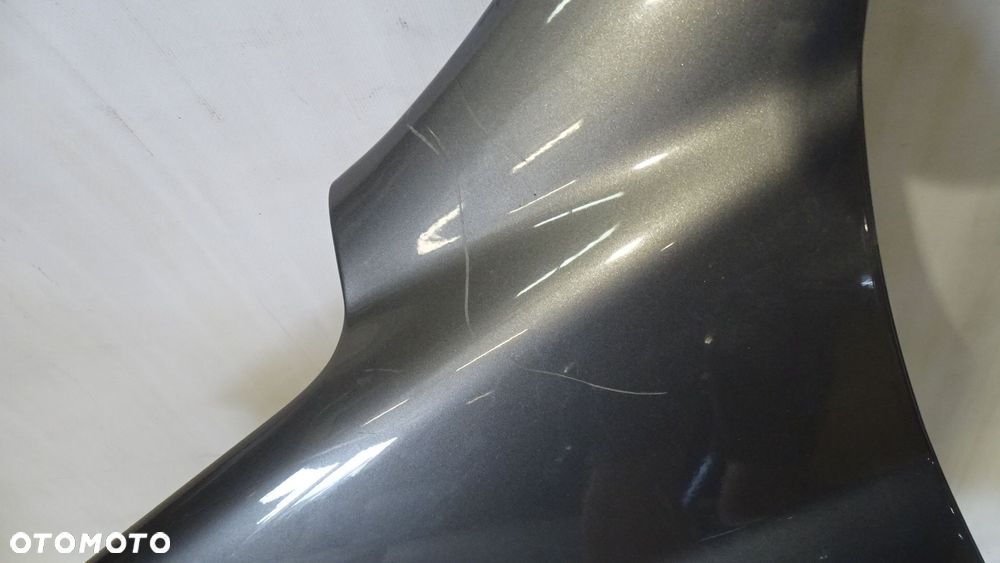 BŁOTNIK LEWY PRZEDNI PEUGEOT 207 1.6VTI SW KOL: KTQ - 4