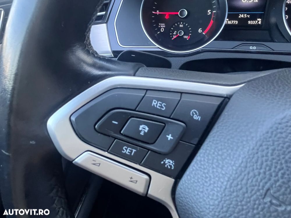 Volkswagen Passat 2.0 TDI DSG Highline - 18