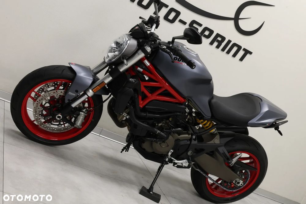 Ducati Monster - 9