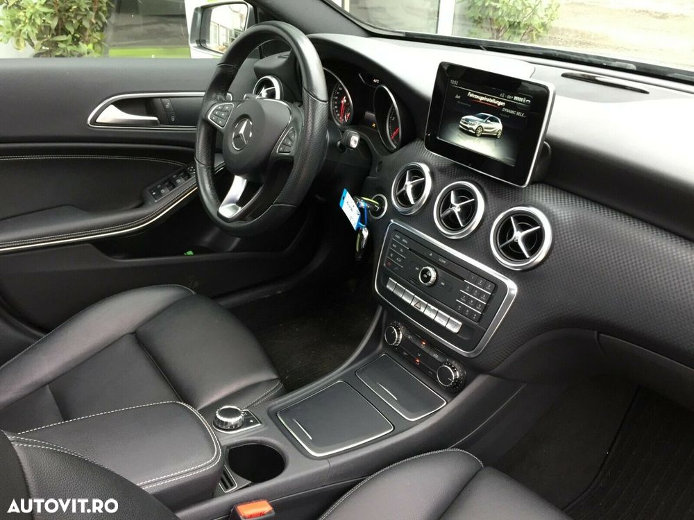 Mercedes-Benz A 200 d 4Matic 7G-DCT AMG Line - 7
