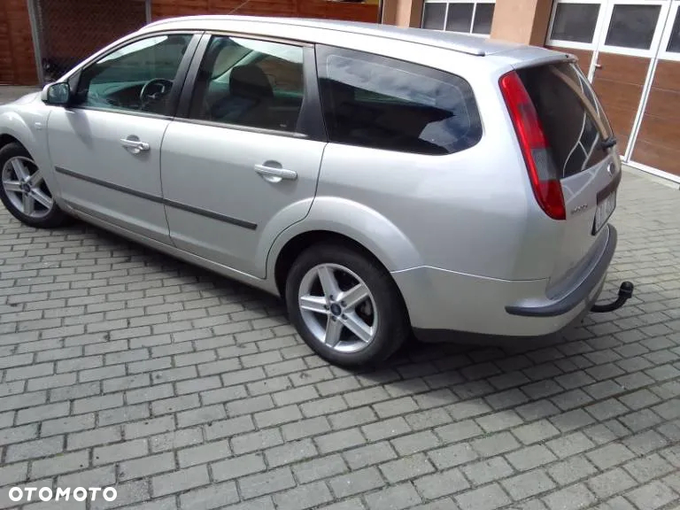 Ford Focus 1.6 TDCi Ambiente - 3