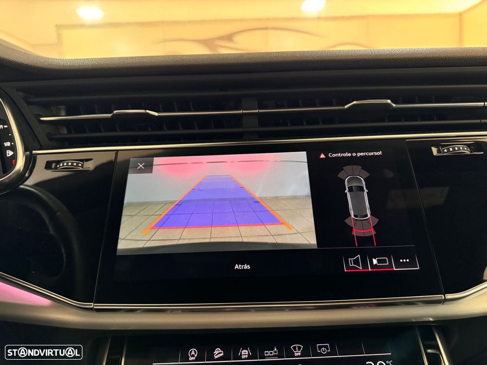 Audi Q8 50 TDI quattro Tiptronic - 34