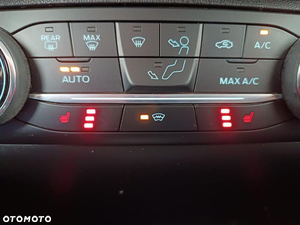 Ford Fiesta 1.0 EcoBoost Titanium ASS - 23