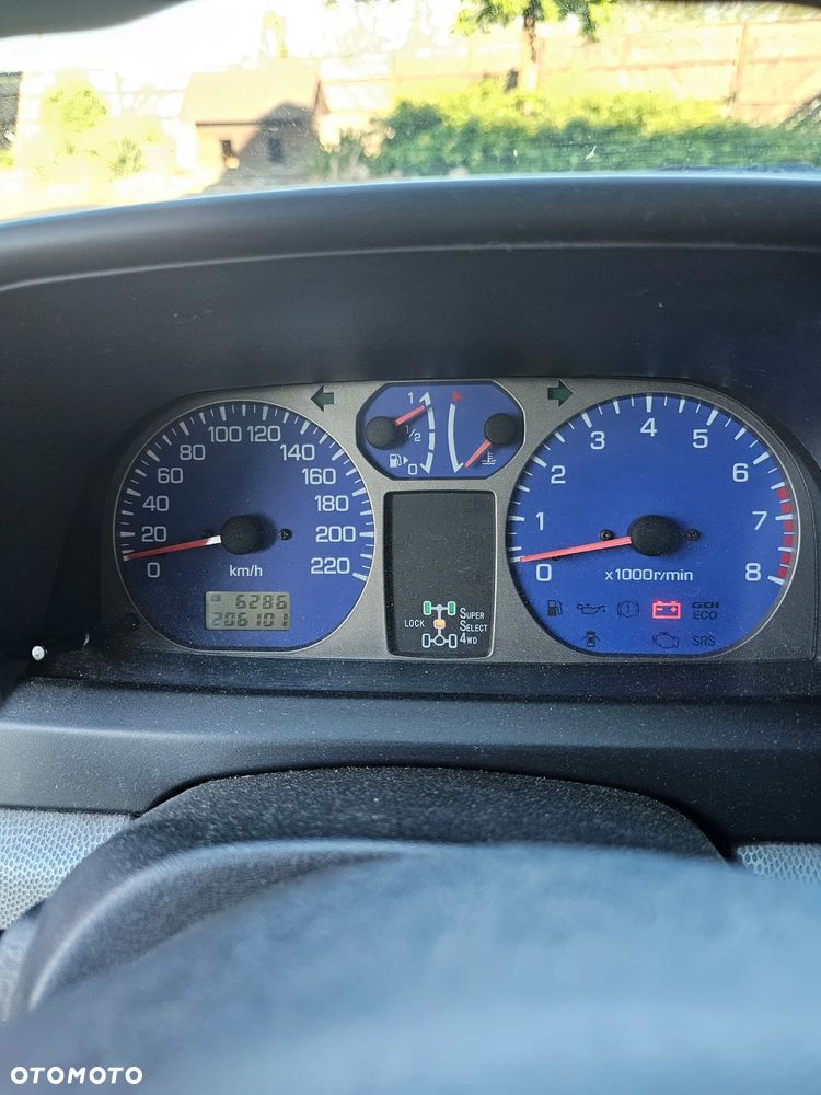 Mitsubishi Pajero Pinin 1.8 - 9