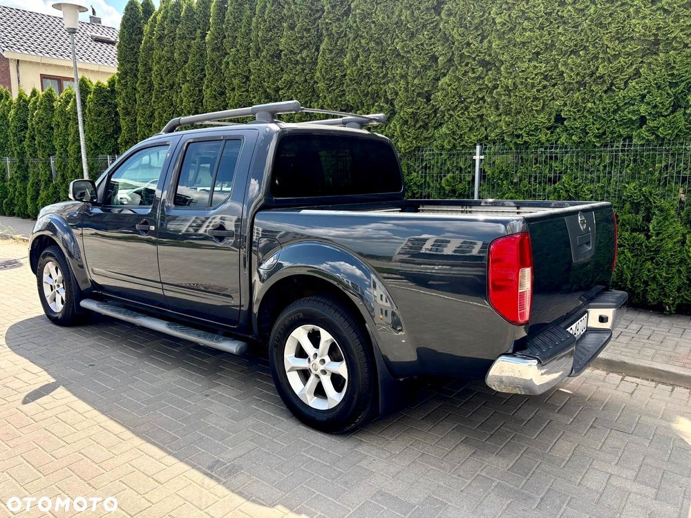 Nissan Navara 2.5 D LE - 4