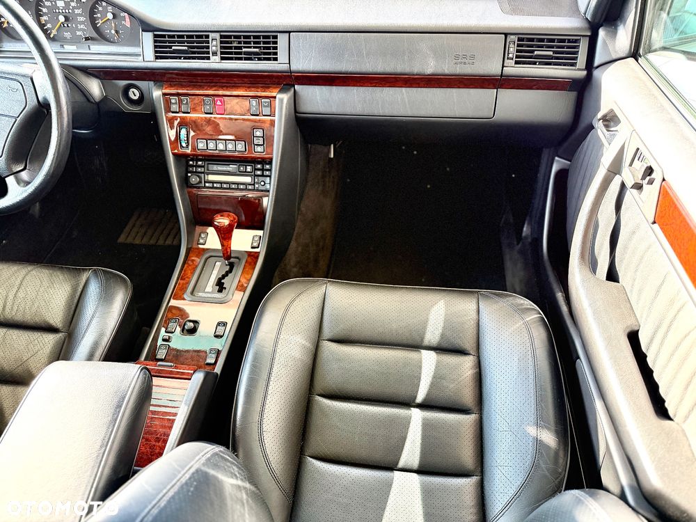 Mercedes-Benz W124 (1984-1993) - 11