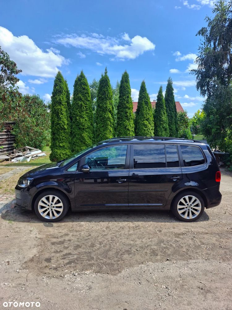 Volkswagen Touran 1.6 TDI DPF Comfortline - 4