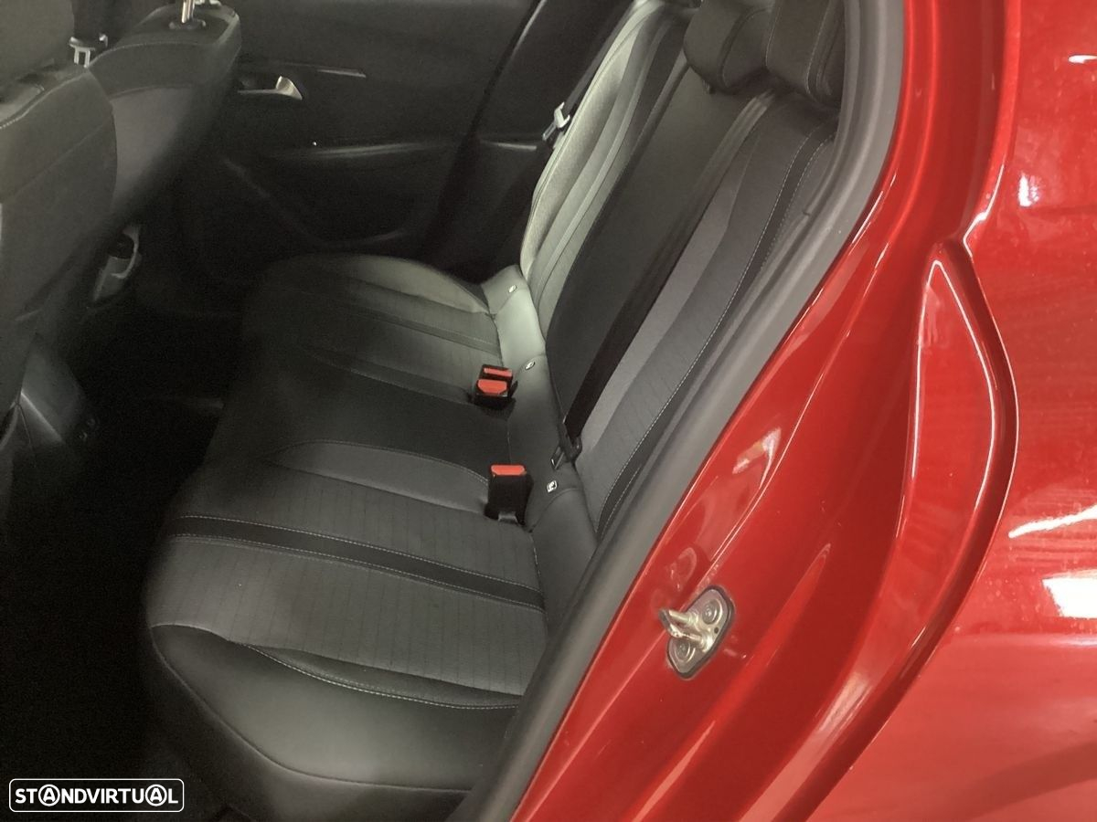 Peugeot 208 1.2 PureTech Allure - 6