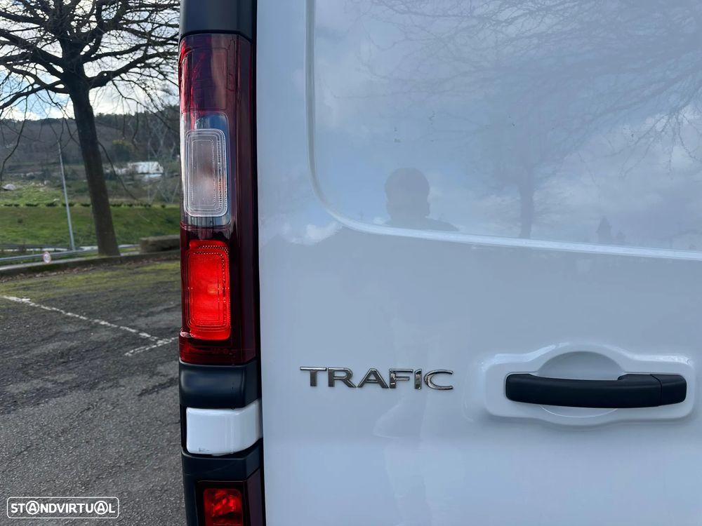 Renault Trafic 2.0DCi 130cv L1H1 - 16