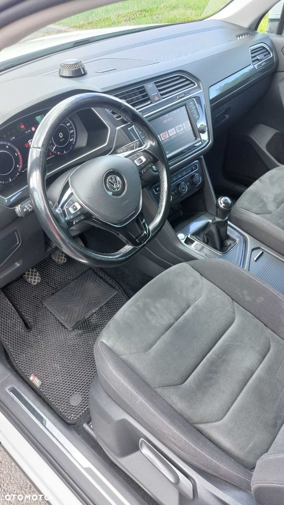 Volkswagen Tiguan - 5
