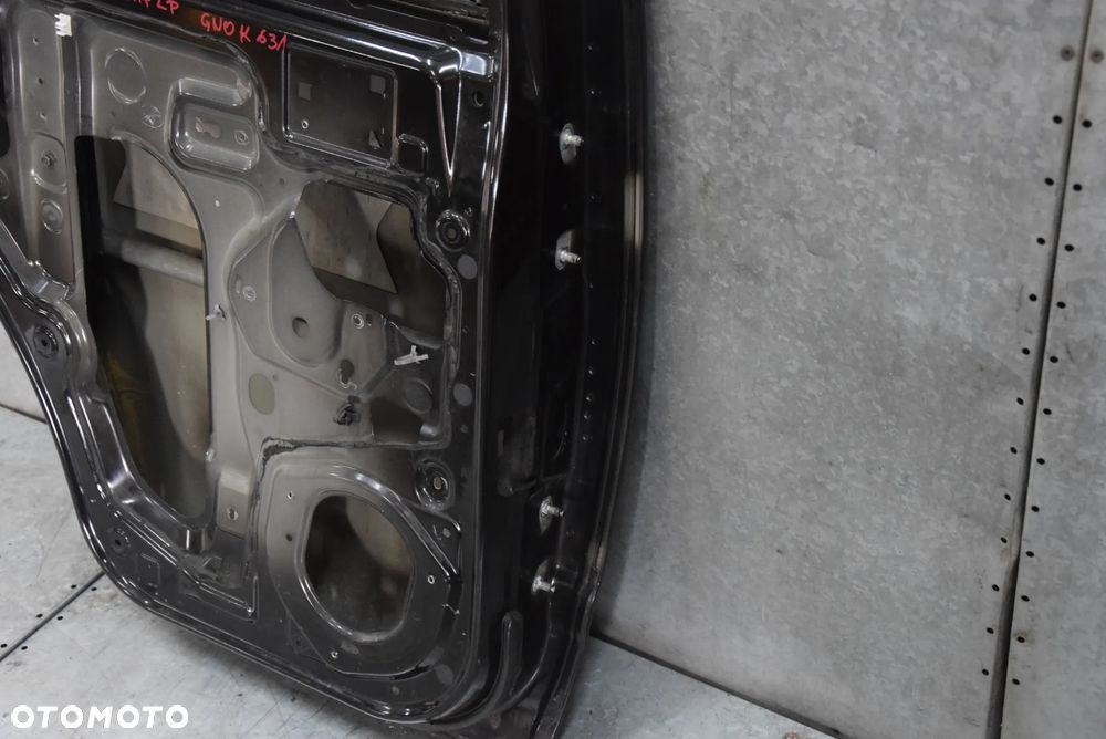 NISSAN PATHFINDER DRZWI LEWE TYŁ GNOK 631 - 7