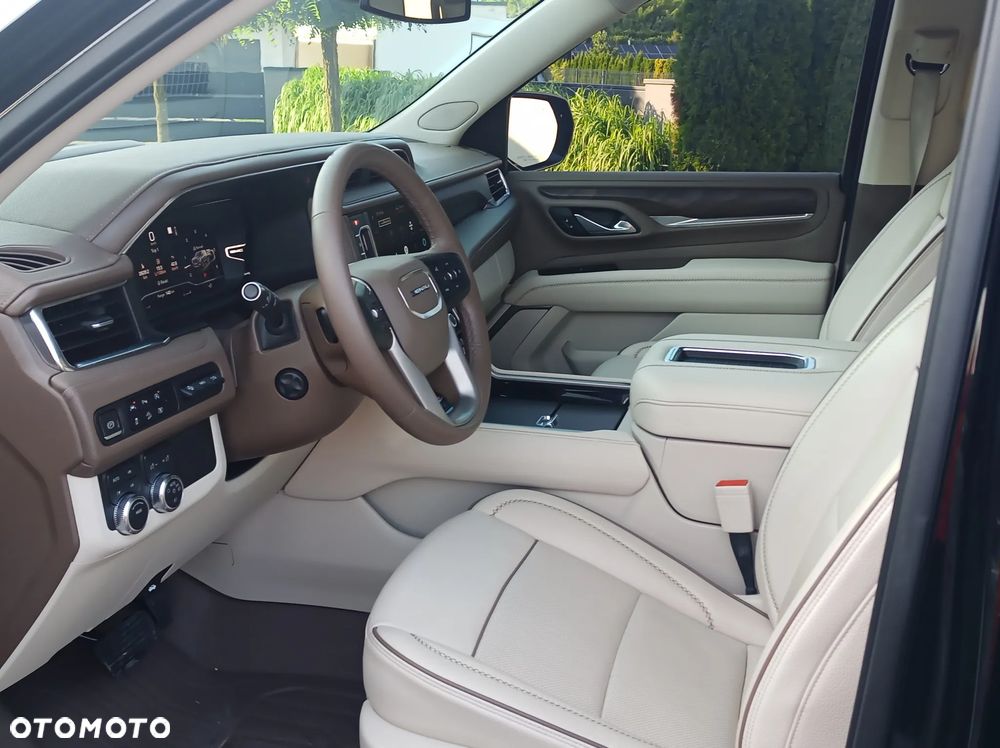 GMC Yukon - 19