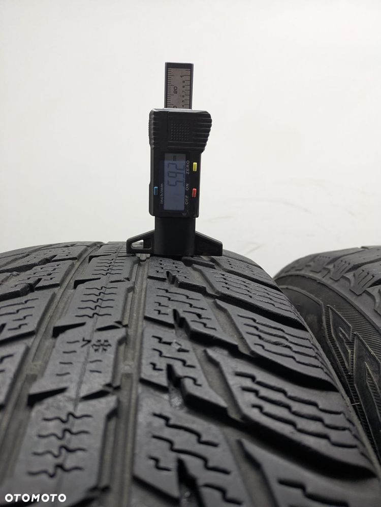 Opony zimowe 235/65/17 Nokian Tyres WR SUV 3 - 4